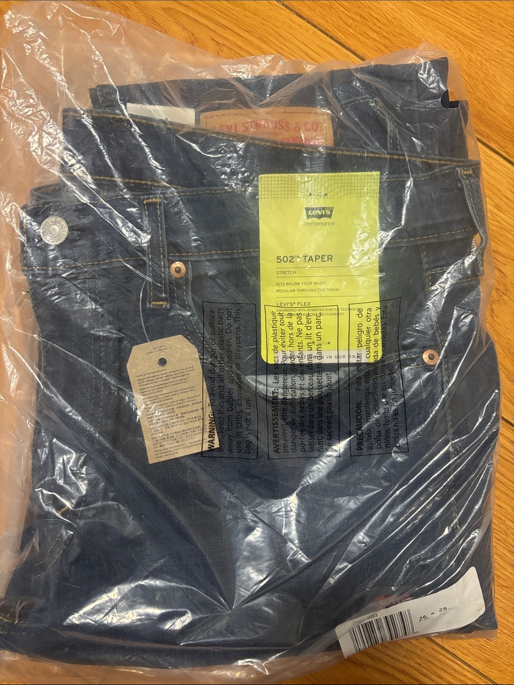 Levi's 502 Taper Jeans in Dark Blue